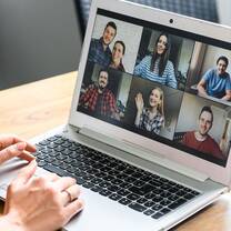 Computer with online courses