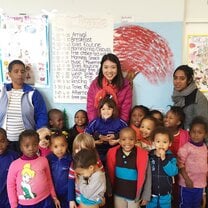 Volunteer with children in South Africa