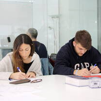 2 tefl students - tefl madrid