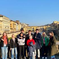 JHV students group photo in Florence