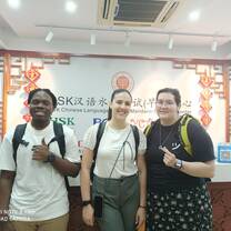GoAbroadChina Chinese language immersion program participants in Shanghai 