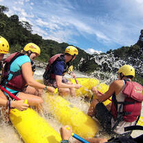 Rustic Pathways rafting in Costa Rica