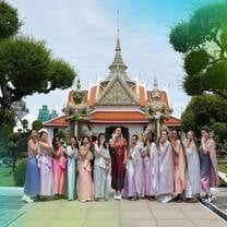 Interns from The Intern Group doing an international internship in Bangkok, Thailand.