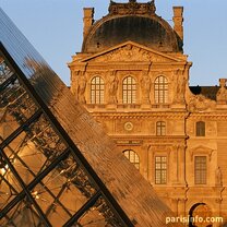 Summer Camp in Paris with Nacel - Visit Louvre