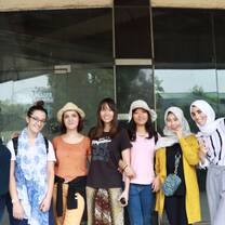 Volunteers from around the world spent a weekend exploring the rich cultural heritage of India by visiting Agra near Delhi to see the world famous Taj Mahal along with other historical sites