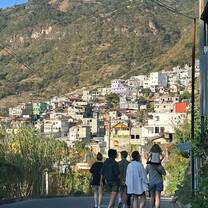 walking in San Antonio Palopo, GT