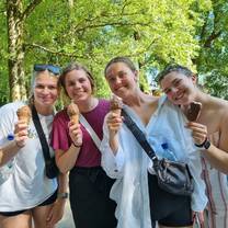 Ice Cream in Vigeland park