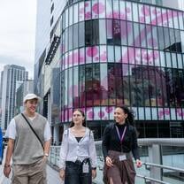 EF students walking outside the EF school in Shibuya Crossing