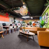 Receive comprehensive support at our Tokyo and Kyoto offices while on your working holiday.