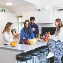 Otago Study Abroad Students at UniFlats
