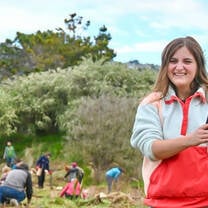 IFSA Students Volunteering in New Zealand