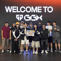Group visit at the largest PC/esports café in the world