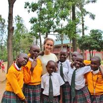 Volunteer with school kids