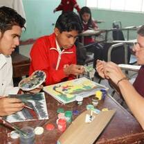 Volunteer with kids in Peru with Cross-Cultural Solutions