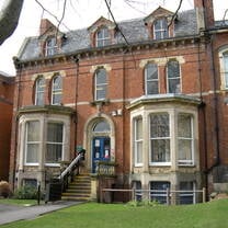 Study abroad in Leeds, England with API