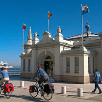 ISA Programs Available in Santander, Spain