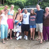 Teen volunteers in Costa Rica with Projects Abroad