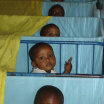 Volunteer in a nursery in Rwanda 