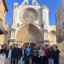 Students posing in front of cathedral in Barcelona