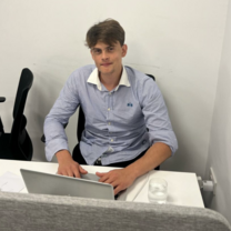 Intern