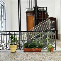 Academia Uruguay Spanish school patio
