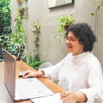 Learn Spanish online with a Tico Lingo Professor