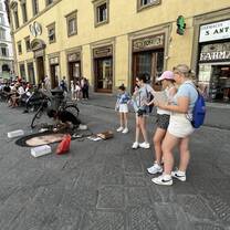 Art Class with Amazing Sidewalk Art