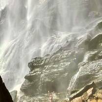 Waterfall bath