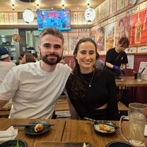 Food hopping tour