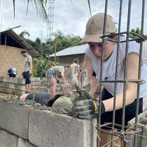 Construction volunteer in Philippines 