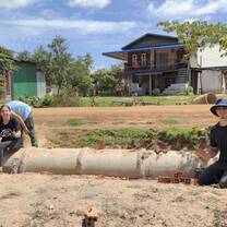 Volunteers carrying out renovation work 