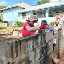 Construction and renovation volunteers