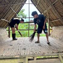 Animal care volunteers
