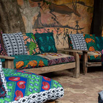 Sitting area accom