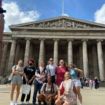 AIFS Abroad study abroad students in London, England