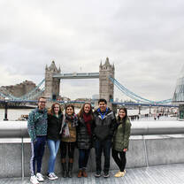 AIFS Abroad study abroad students in London, England