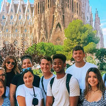 AIFS Abroad students in Barcelona, Spain