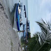 Diving boat