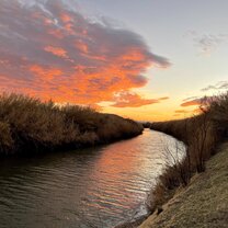 An amazing sunset during a canoe segment! Can’t beat these views.