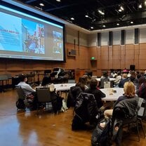Virtual engagement between artist and students