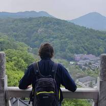 Taking in the scenes in Hangzhou 