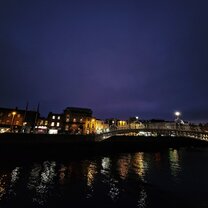 Ha'penny Bridge at night