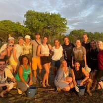 Group of volunteers in Junquilla Costa Rica