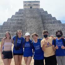 Friends at Chichen Itzá