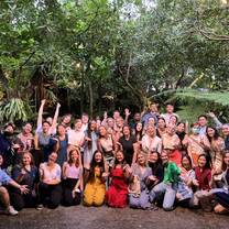 All of us Chiang Mai 2022 students and the lovely Jum and Siri from USAC during our farewell dinner.