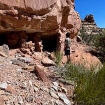 Exploring ancestral puebloan ruins we found while backpacking in Utah