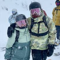 Heli skiing 