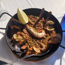 Amazing paella in La Barceloneta 