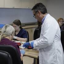 Arcos has provided me with incredible opportunities such as the one pictured above. My class and I were able to take a suture, injections, and vitals class from the head of the Medical School at ULatina, San Pedro. 