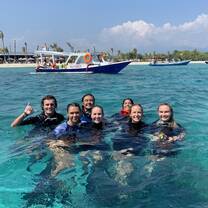 A group photo after my last dive